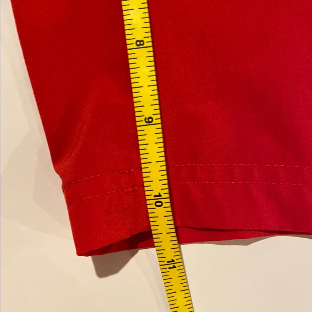 Chico's Red Bermuda Shorts Tailored Knee-Length size 1.5
SH-16 - Picture 13 of 13